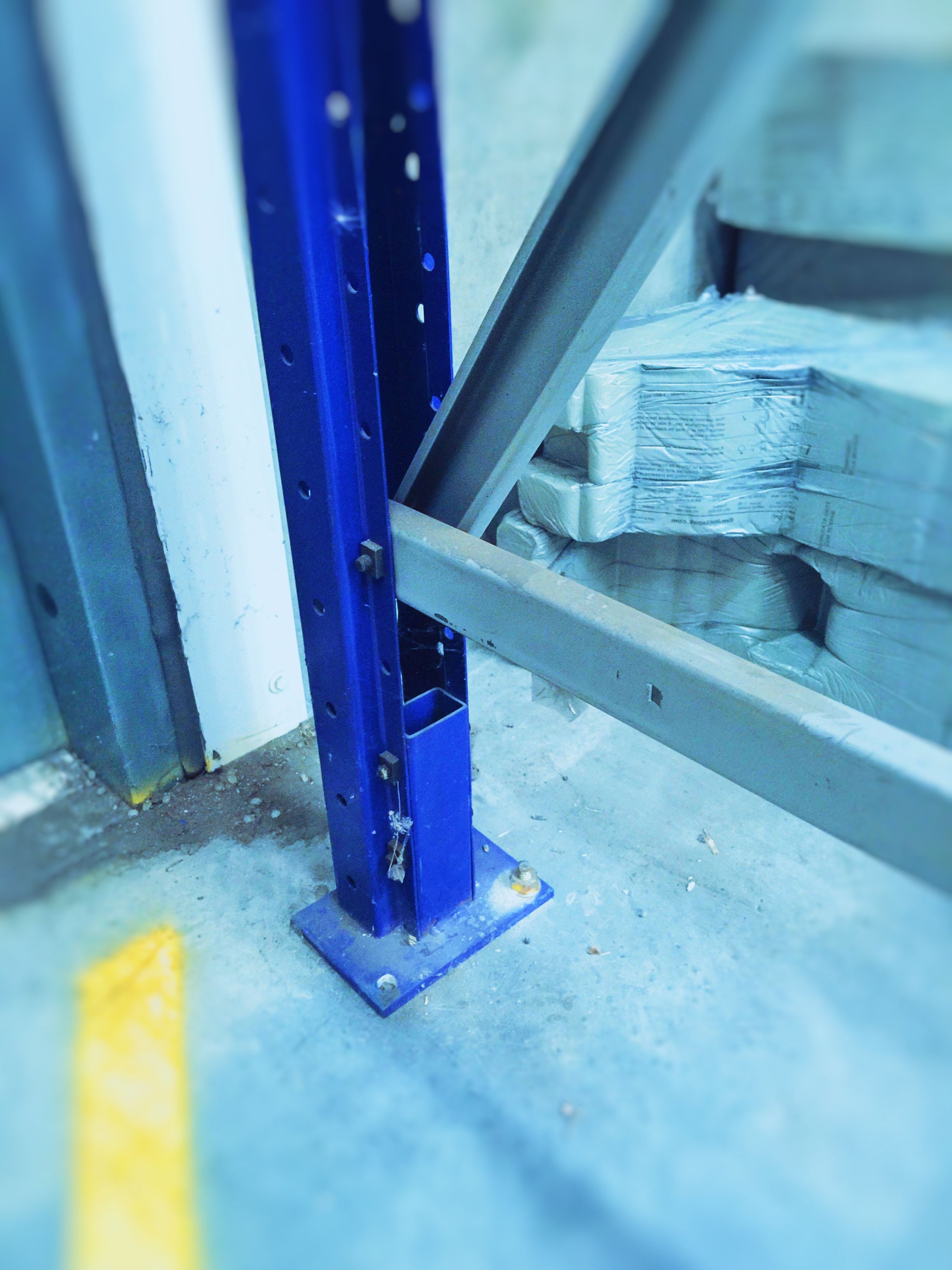 Rayonnage léger Provost pour stockage de cartons en réserve